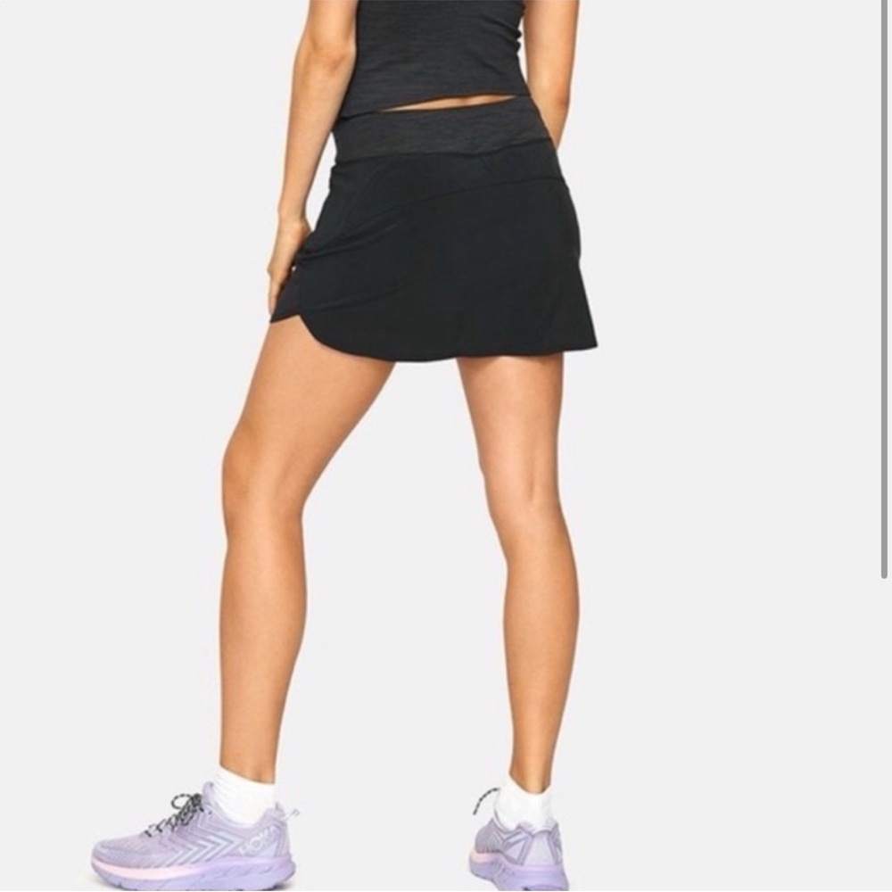 Outdoor Voices Hudson Skort 4” - Picture 2 of 3